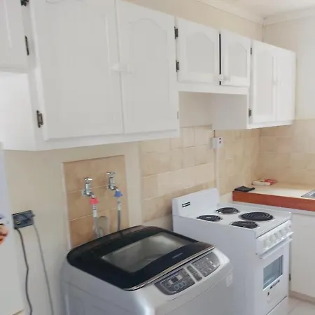 Hythe Gardens Beach Apartments